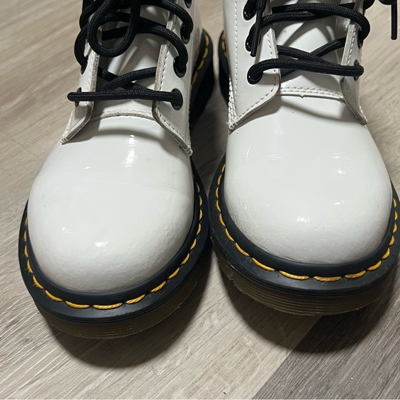 Dr. Martens 1460 Women's Patent Leather Lace Up Boots White Size 6 - Picture 10 of 15
